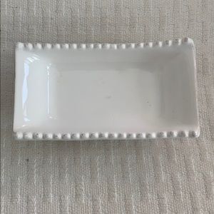 Elegant White Soap Dish